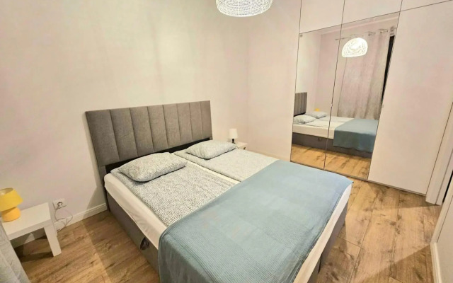 FIRST -- Green Żoliborz Apartment 4