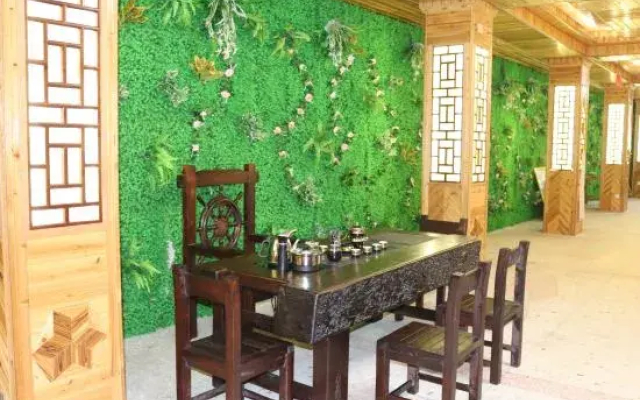 Longji Terraces Chenxi Junxiu Homestay (Jinfoding Observation Deck)