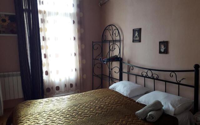 Nana's Guesthouse
