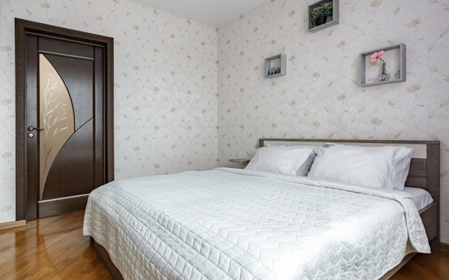 Апартаменты на улице Яна Полуяна 47/2