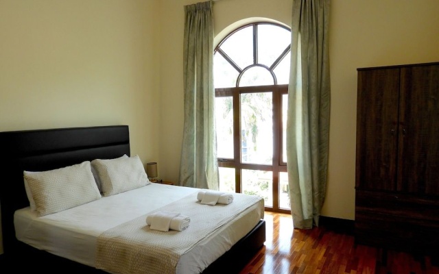 Batu Ferringhi Seaview Beach Resort @ Sri Sayang Apartment – Guest Rooms – Batu Ferringhi