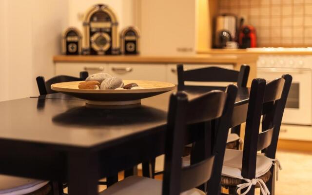 Thanos Luxury Apartment in Spetses