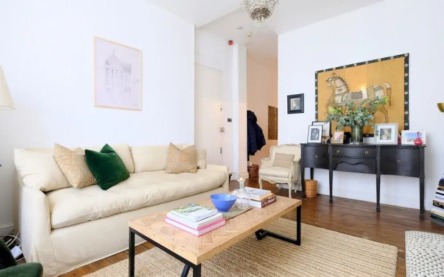 Bright and Modern One Bed in Central London