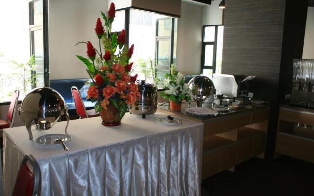 Aloha Hotel Hadyai