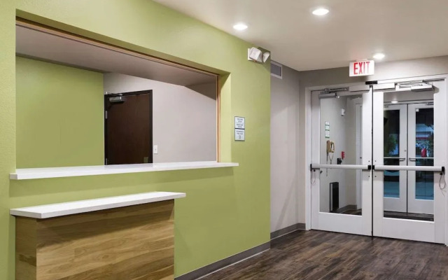WoodSpring Suites Signature Houston IAH Airport
