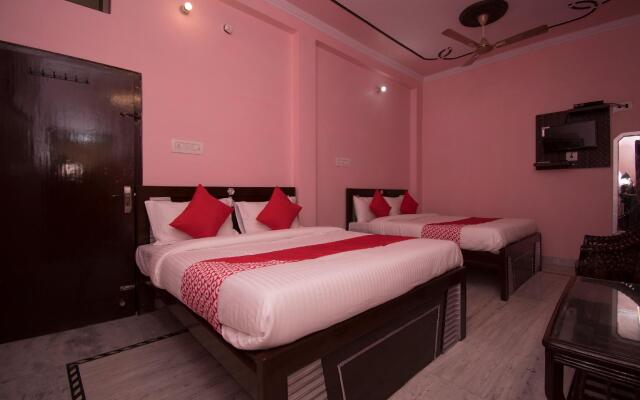 OYO 37375 Hotel Govindam Palaza