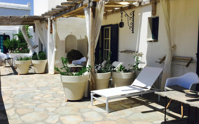 Studios and Suites Rania