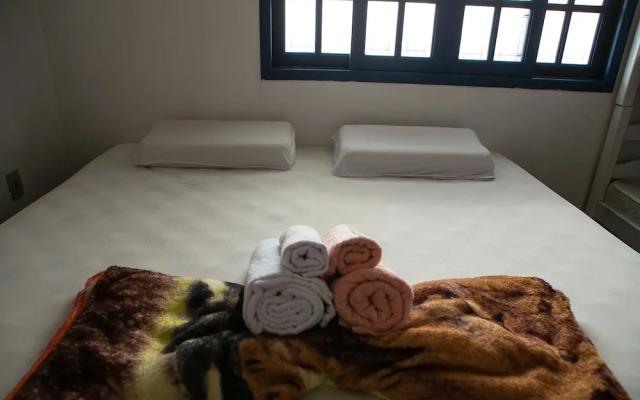 Hostel House Santinho