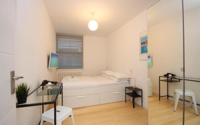 Camden Town Spacious 2 Bedroom Apartment - Sleeps 5 guests!