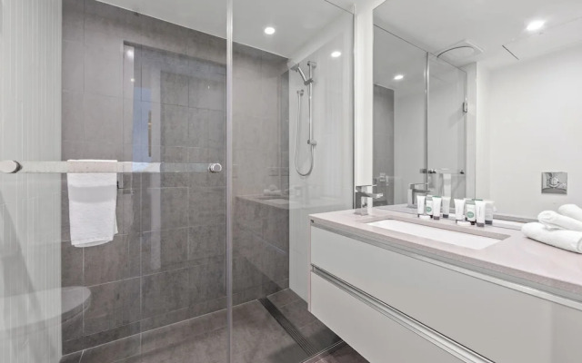 Trafalgar Lane Apartments by CLLIX