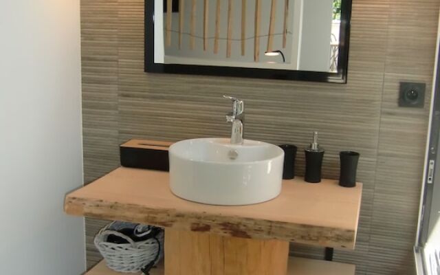 Casa Louise Suites and Spas