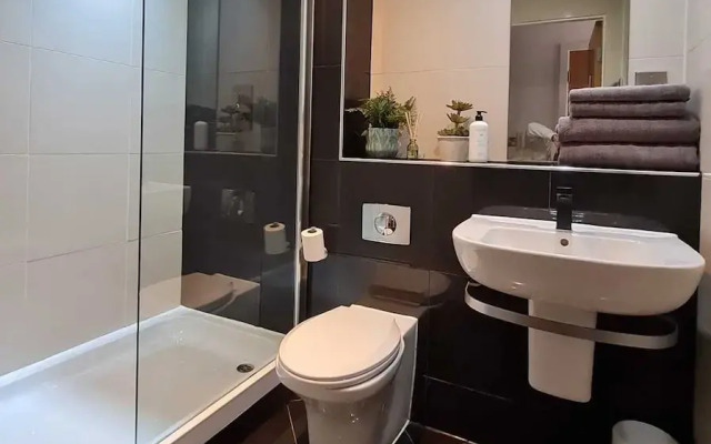 2nd Floor City Apartment