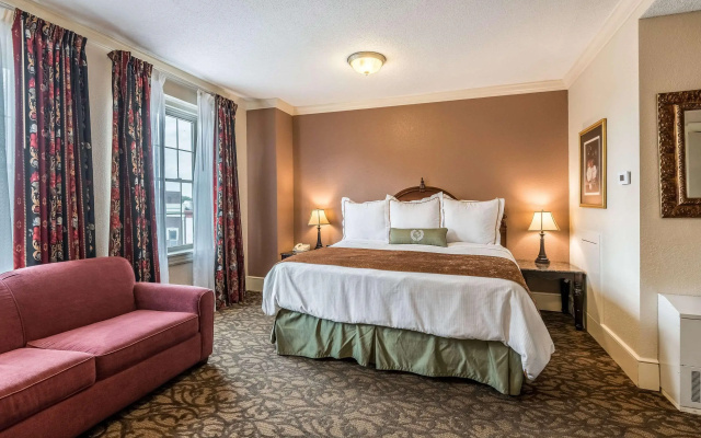 Hotel Bothwell Sedalia Central District, an Ascend Collection Hotel