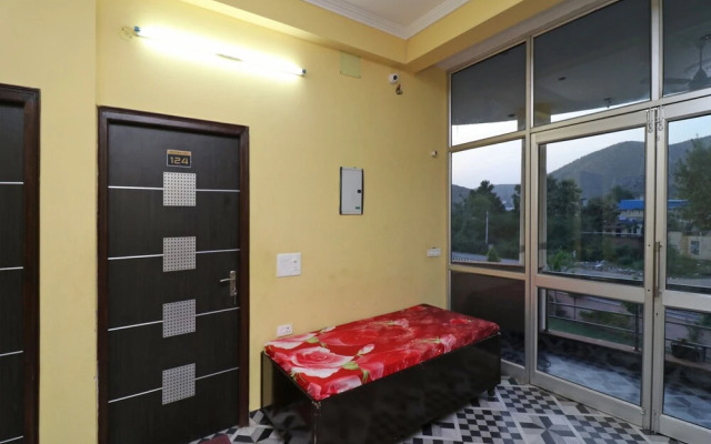 OYO 22954 Hotel Moonlight