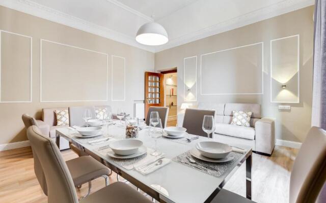 Repubblica Exclusive Apartment
