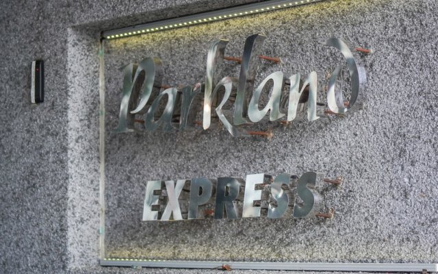 Parkland Express Hotel