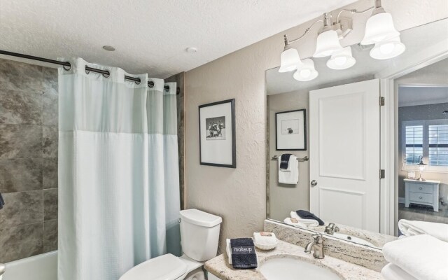 Inlet Reef 403 2 Bedroom Condo by RedAwning