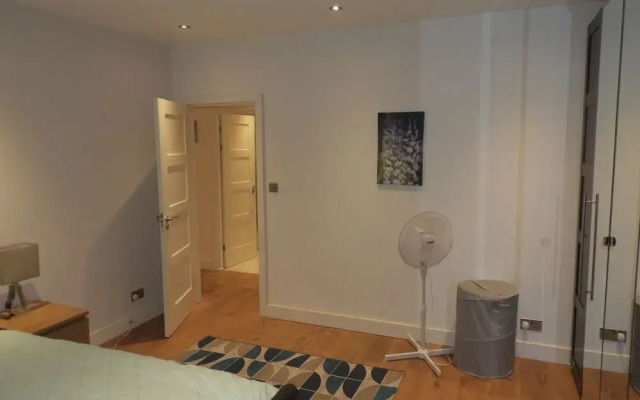 Marble Arch Apartment