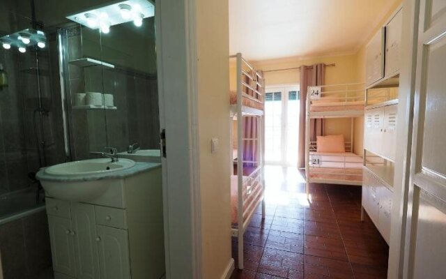 Albufeira Lounge Guesthouse Hostel