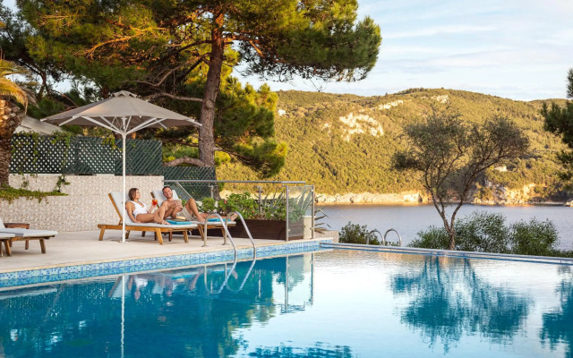 Akrotiri Beach Resort Hotel - Adults friendly