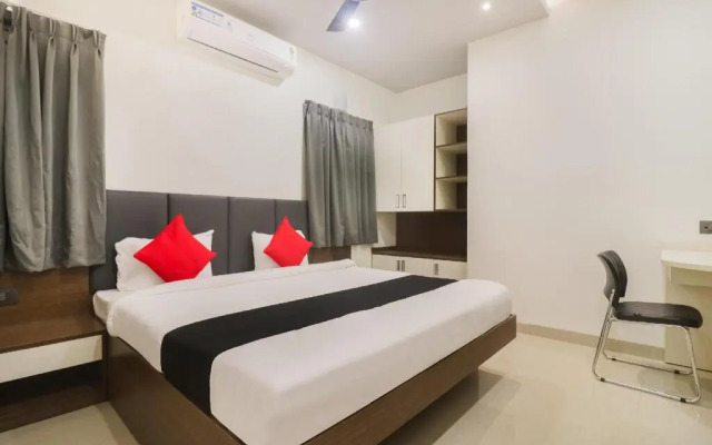 Nikhil Regency by OYO Rooms