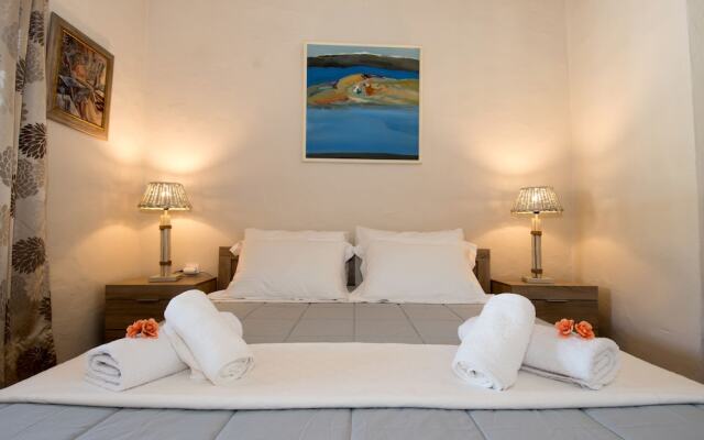 The Veranda of Gavrion - Premium Cycladic House