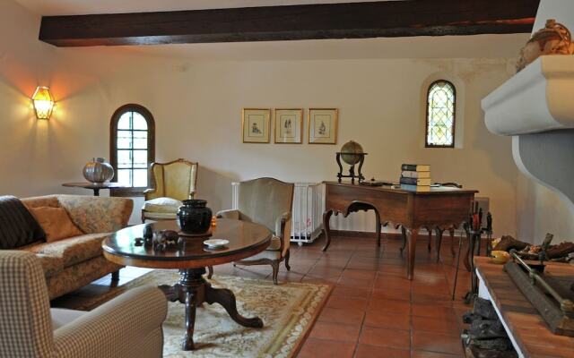 Charming Villa in Callas With Private Swimming Pool
