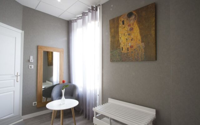 Brit Hotel Roanne - Le Grand Hotel