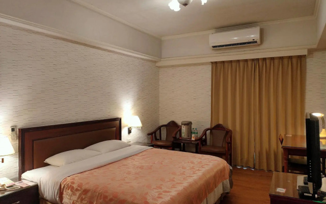 Sin Fu Business Hotel