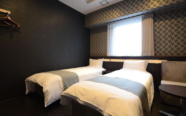 Nipponbashi LUXE Hotel