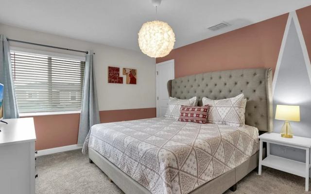 4361 Quote st