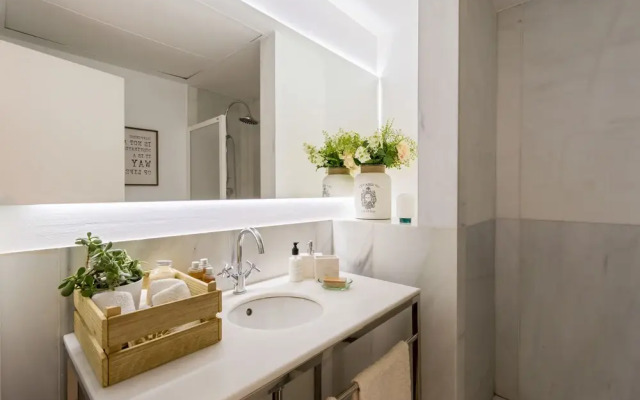 Chezmoihomes Trinidad Deluxe 1