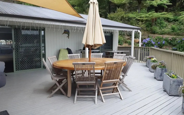 Water's Edge Holiday Homes