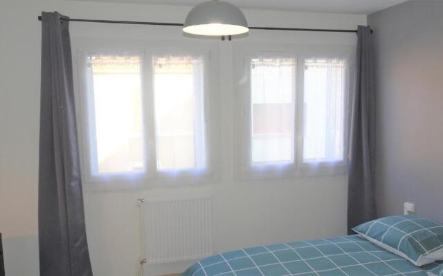 Grand appartement T3/T4 proche des berges du Cher