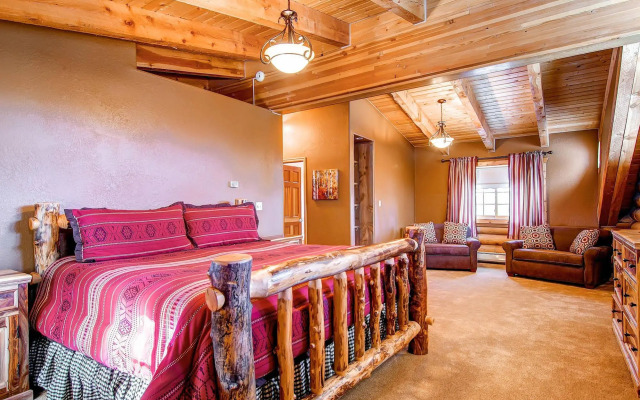 Snowshoe Retreat Boreas Pass by Pinnacle Lodging