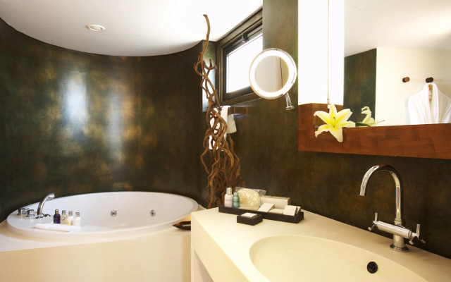 Londa Hotel