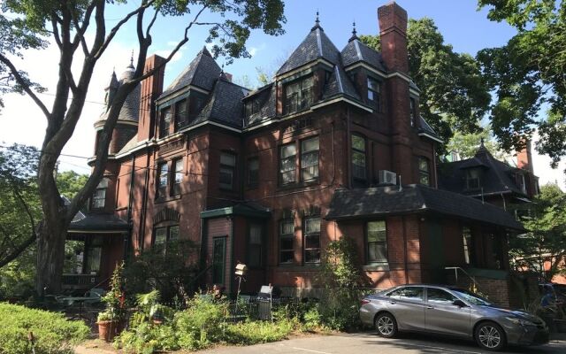 The Gables Bed and Breakfast Philadelphia