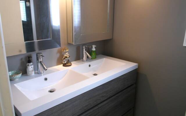 Lake Simcoe Watefront Cottage