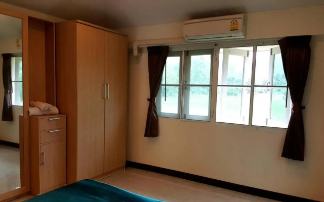 Family Resort Khao Yai (Pet-friendly hotel)