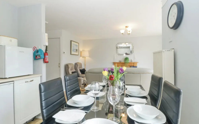 9 Manorcombe Bungalows