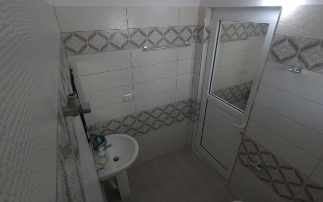 Prive Hotel and Apartment