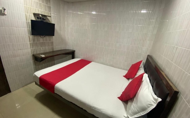 Hotel Paris Residency