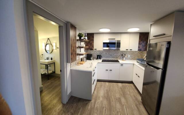 GLOBALSTAY. Paradise Marina Place