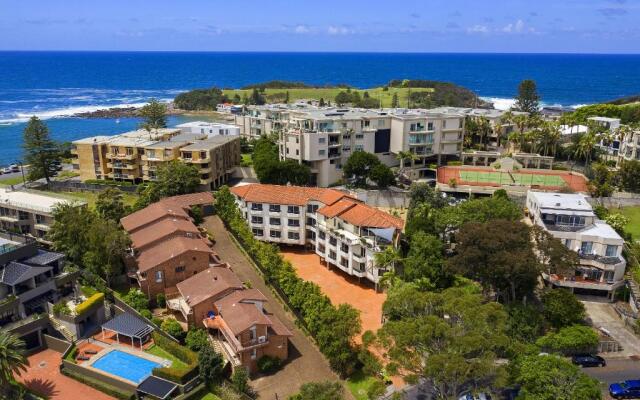 Terrigal Sails Serviced Apartments