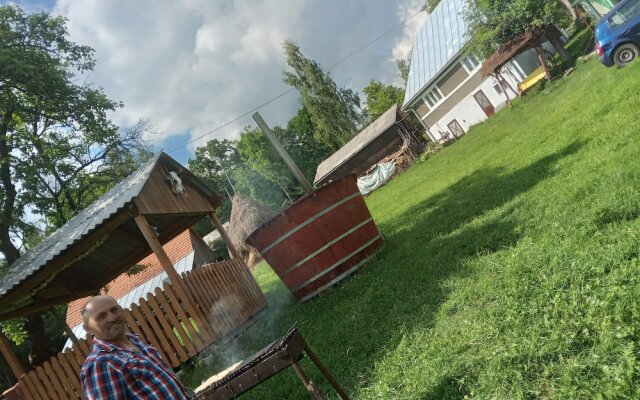 Room in Guest Room - Rural Holiday Transylvania