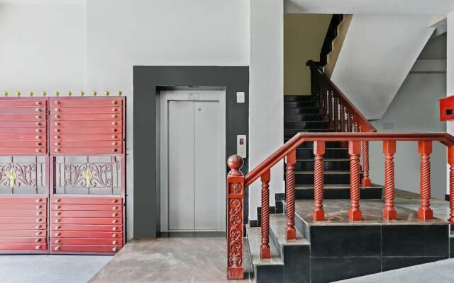 OYO 10675 Prakasam Residency