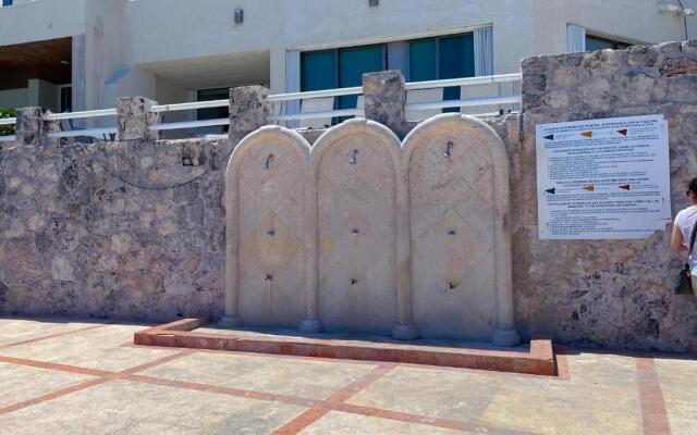 Luxury beachfront villa at Nizuc