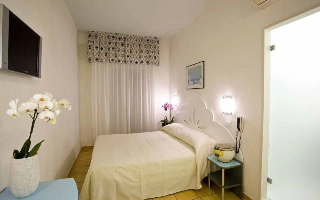 Luxor Beach Boutique Hotel Cattolica