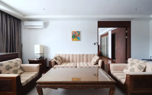 Adonis Hotel