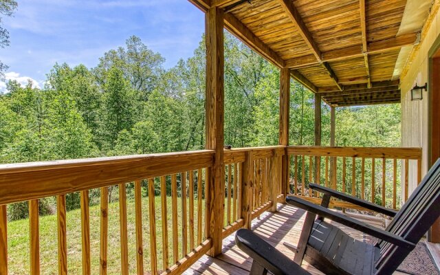 Deer & Doe by HoneyBearCabins